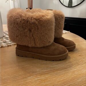 Brown Fur-Lined Boots - 7.5